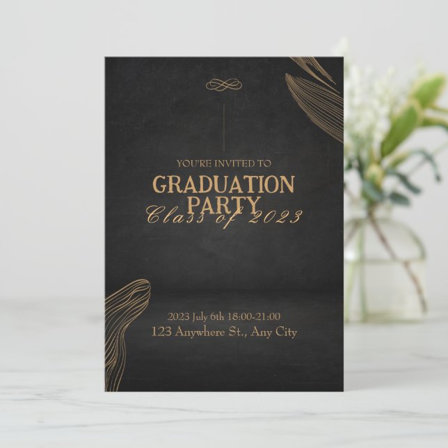 Gold Black Elegant Graduation Party Invitation (Debout devant)