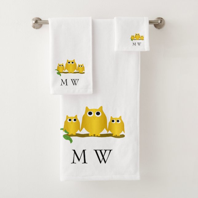 Gold Owls Design Monogrammed (En situation)