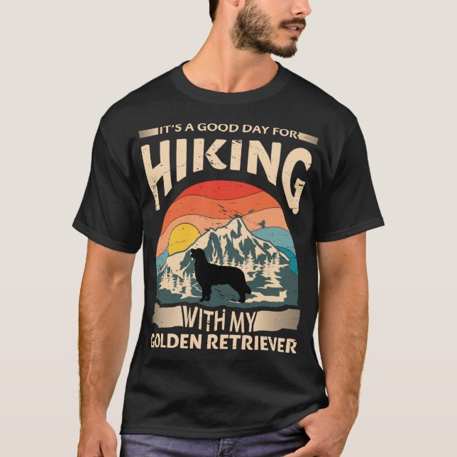Golden Retriever Hiking T-Shirt (Devant)