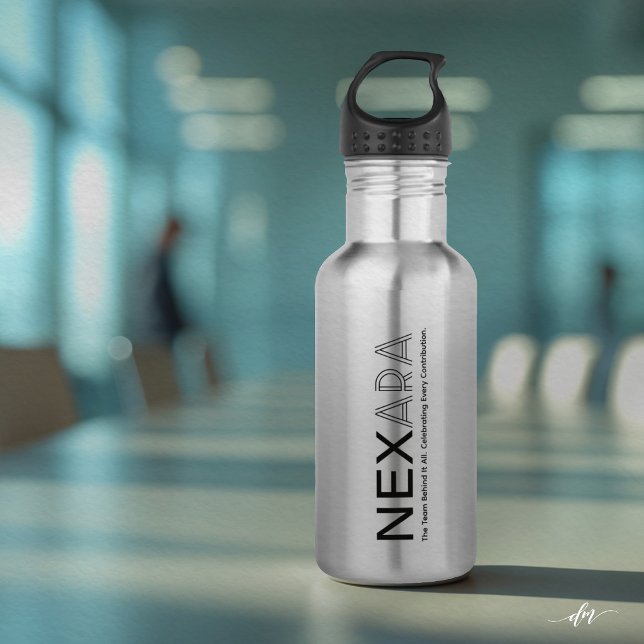 Gourde personnalisée de reconnaissance (Custom water bottle for employee recognition, corporate events, and branded business gifts)