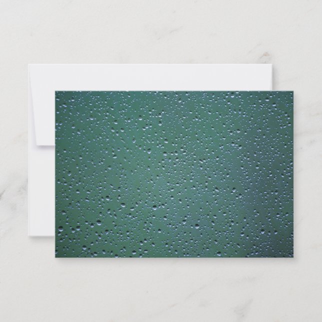 Gouttelettes d'eau pour RSVP sur fond vert (Devant)