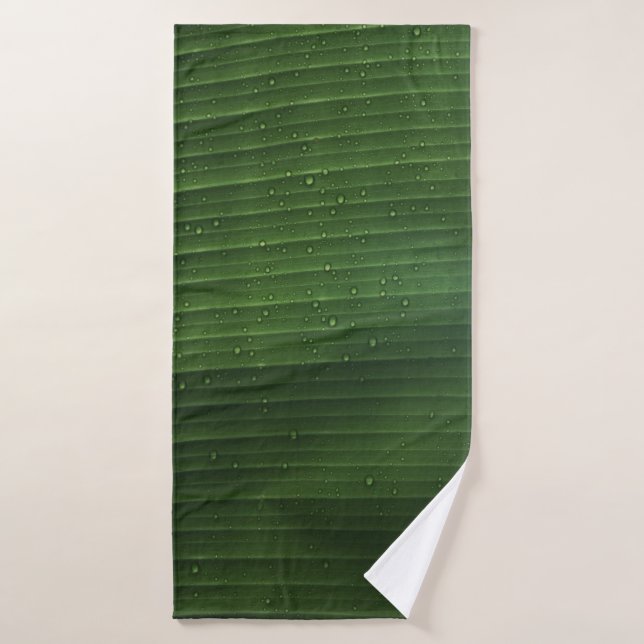 gouttelettes d'eau sur la feuille verte (Serviette de bain)