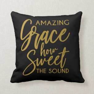 Grâce extraordinaire combien doux le coussin