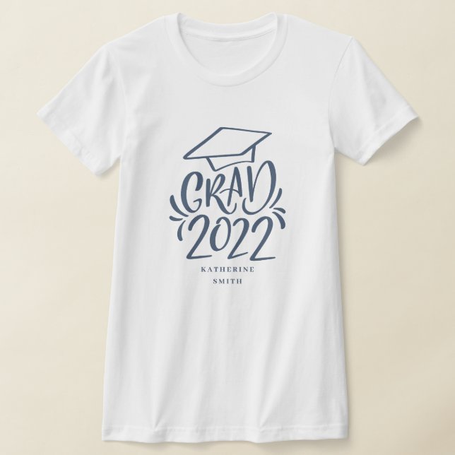 Grad 2022 avec nom Casquette de marine T-shirt (Poser)