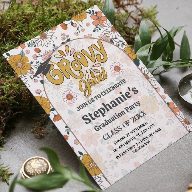 Grad super : Far Out Graduation Invitation (Groovy Grad: Far Out Graduation Invitation)