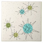 Grand carreau de céramique atomique iconique de<br><div class="desc">Ce grand motif atomique iconique de carreau de céramique de Starbursts comporte les starbursts atomiques iconiques. C'est exact ! La vieille école, arrière - plan crème avec des taches d'or est le contexte parfait pour la turquoise vibrante, le céleri calmant, et les cercles colorés de vert kitschy de poire. Les...</div>
