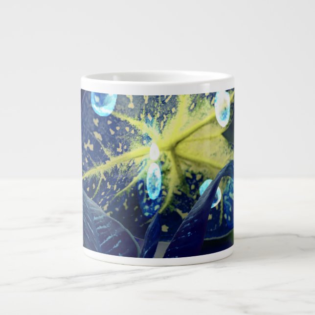 Grand mug à feuille botanique avec gouttelettes d' (Devant)