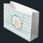 Grand Sac Cadeau Aqua et Yellow Monogramme Floral Wreath<br><div class="desc">Joli et délicat monogramme floral design parfait pour cadeaux d'anniversaire,  cadeaux d'honneur,  baby showers,  douches nuptiales,  et plus encore!</div>
