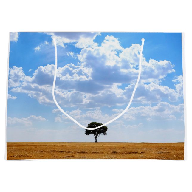 Grand Sac Cadeau Arbre dans un champ de blé récolté (Devant)