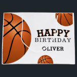 Grand Sac Cadeau Basketball Ball Sports Joyeux Anniversaire Nom<br><div class="desc">Basketball Ball Sports Heureux Cadeau d'anniversaire avec nom. Basket-ball avec un bon voeu d'anniversaire. Personnalisez-vous avec votre nom et faites un sac cadeau personnel spécial pour un garçon ou une fille qui aime le basket-ball.</div>