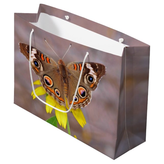 Grand Sac Cadeau Beau papillon sur Fleur Jaune (Devant Angle)