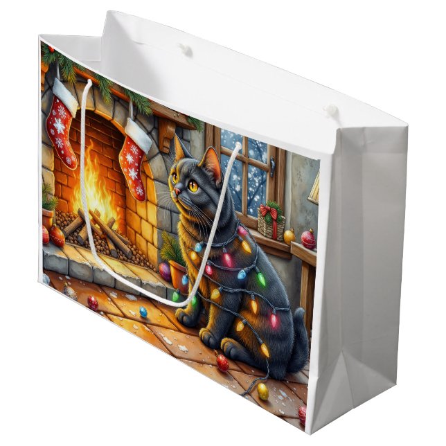 Grand Sac Cadeau Black Cat Sitting Fireplace with Christmas Lights (Devant Angle)