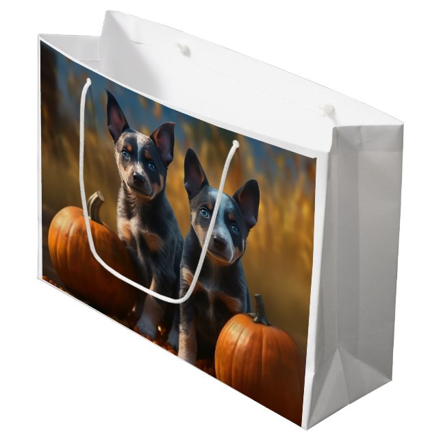 Grand Sac Cadeau Blue Heeler Chiot Automne Citrouille de plaisir (Devant Angle)