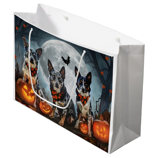 Grand Sac Cadeau Blue Heeler Halloween Épouvantable (Devant Angle)