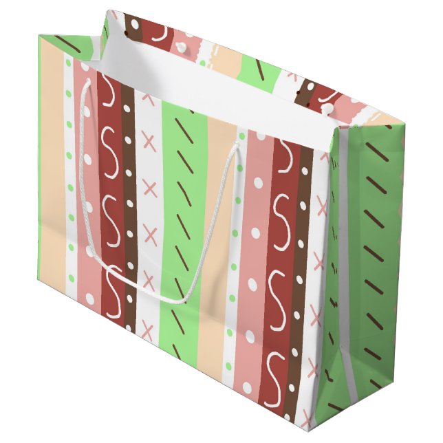 Grand Sac Cadeau Boho Brown, Bourgogne, vert et mauve Whimsical (Devant Angle)