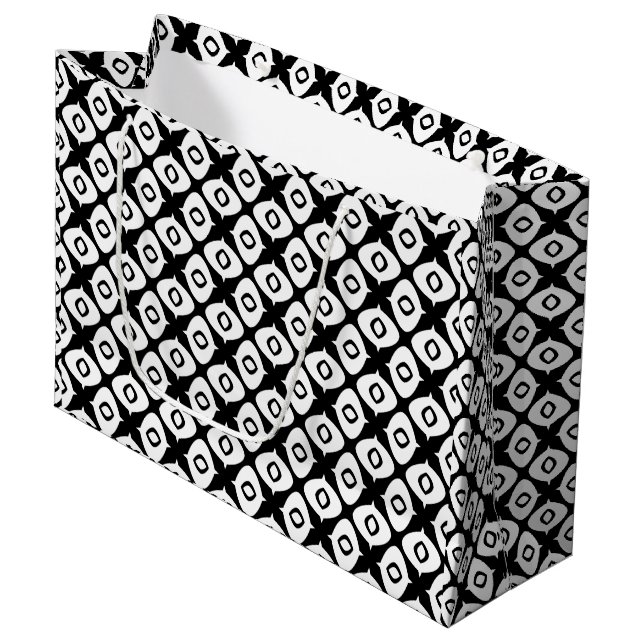 Grand Sac Cadeau Bold Black and White Symmetrical Arabesque Pattern (Devant Angle)