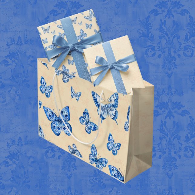Grand Sac Cadeau Chinoiserie Rétro Papillons bleus Blush Ivor (Large gift bag is so stylish!)