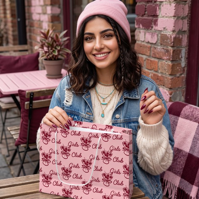 Grand Sac Cadeau Club des Filles (Créateur téléchargé)
