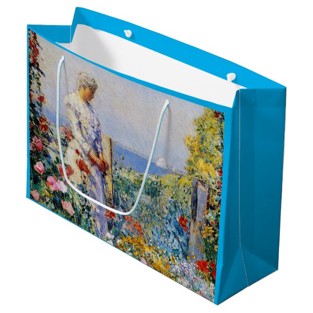 Grand Sac Cadeau Dans Le Jardin (Devant Angle)