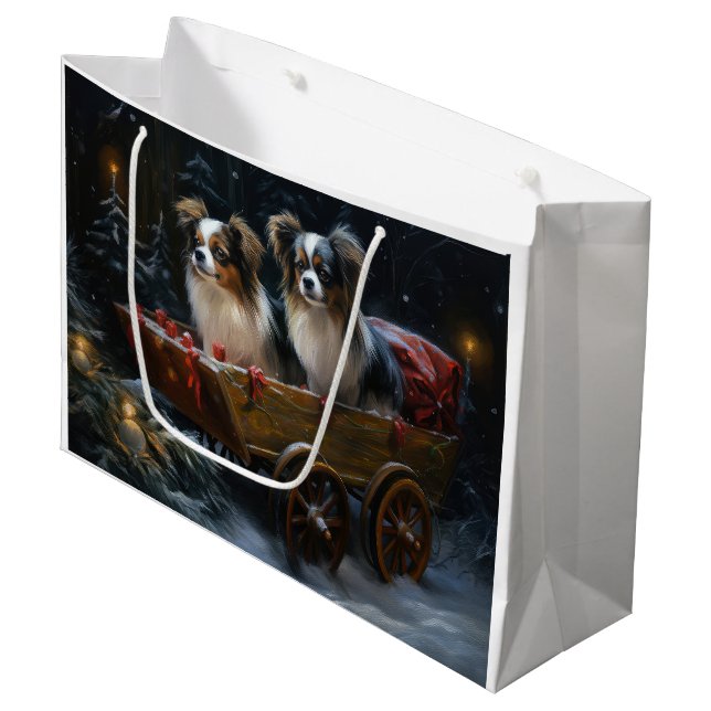 Grand Sac Cadeau Décor de Noël Papillon Snowy Sleigh (Devant Angle)