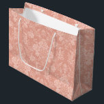 Grand Sac Cadeau Elegant Chic Floral Damask-Peach<br><div class="desc">Elegant vintage-inspirred floral damask design featuring chic monochrome light-on-dark pastel peach flowers,  leafy scrolls and swaging of delicate lacy ribbons. This pattern is seamless and can be scaled up or down.</div>