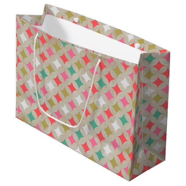 Grand Sac Cadeau Festif Retro Pastel Pink Green Diamond Motif (Devant Angle)