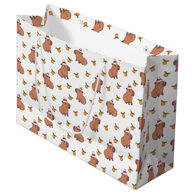 Grand Sac Cadeau Festive Capybara Noël (Devant Angle)