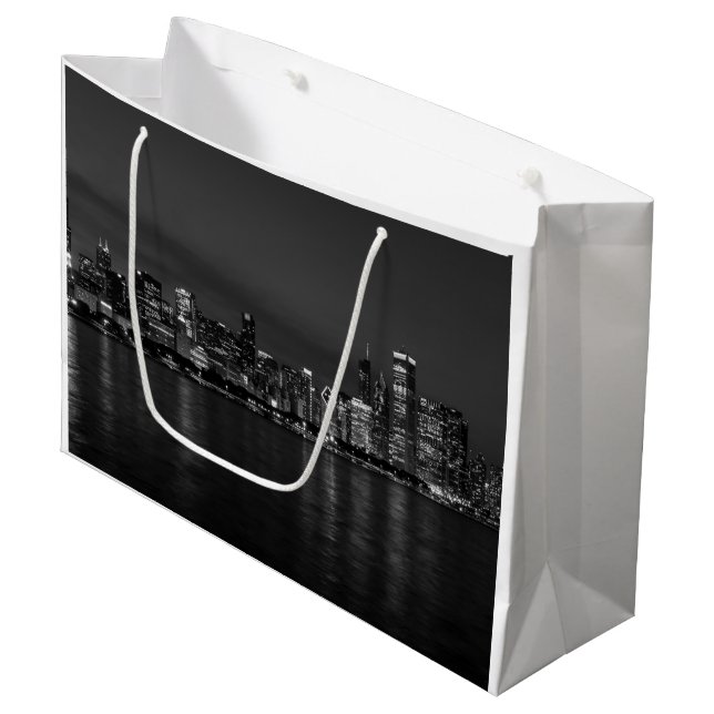 Grand Sac Cadeau Gamme de gris de paysage urbain de nuit de Chicago (Devant Angle)