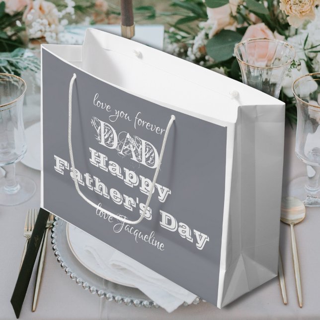 Grand Sac Cadeau Happy Fête des pères Papa - Custom Name White Grey (Happy Fathers Day Dad. Custom Name Large  White & Gray Gift Bag. Elegance for a much loved father.)
