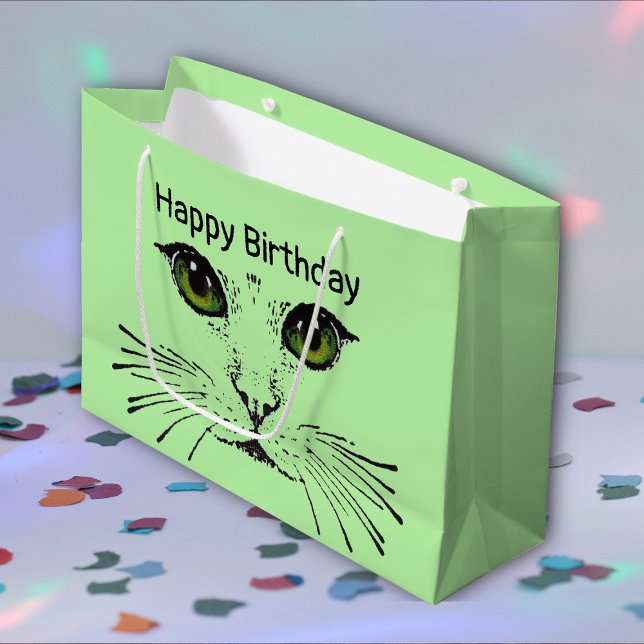 Grand Sac Cadeau Joli visage de chat avec yeux verts longs Whiskers (Pretty kitty cat face in black with green eyes and long whiskers on light green Birthday gift bag.)