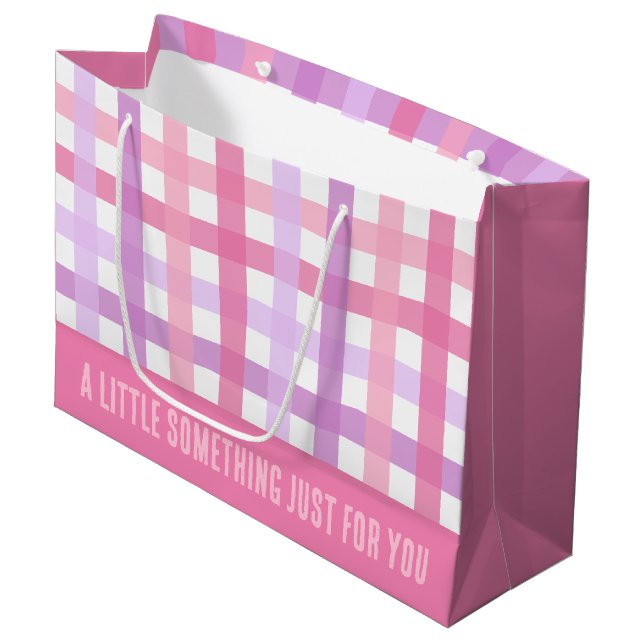 Grand Sac Cadeau Pink Purple Pastel Moderne En vichy Motif (Devant Angle)