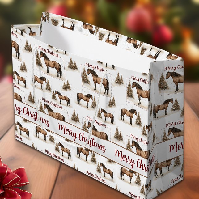 Grand Sac Cadeau Russe Horse Joyeux Noël hiver vacances (Rustic Christmas gift bag with watercolor horses, snowy evergreen trees, and red Merry Christmas)