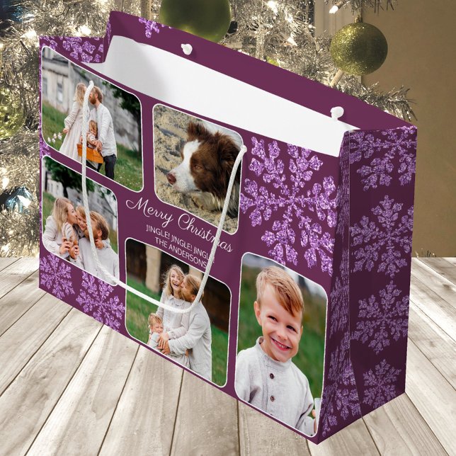 Grand Sac Cadeau Snowflake Plum Bling 5 Photo Collage Noël (Easy to personalize, these 5 photo Christmas gift bags in dark purple with snowflakes are way cute)