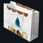 Grand Sac Cadeau Summer Christmas Beach Seashell Nom personnalisé<br><div class="desc">Un design de Noël d'été unique en utilisant des vagues de plage pour remplir le sapin de Noël et les coquillages comme frontière. Idéal pour les cadeaux de Noël et la décoration. Customisez le sac cadeau de Noël avec votre texte et faites-le vous-même.</div>