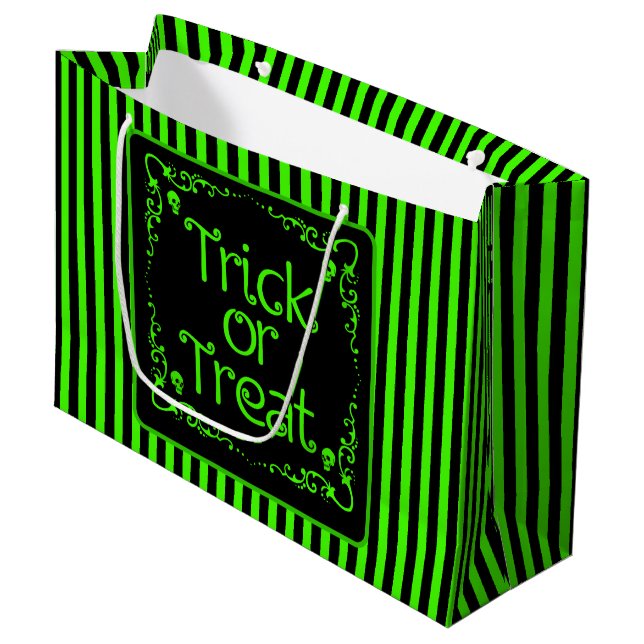 Grand Sac Cadeau Trick ou traitement vert mince (Devant Angle)