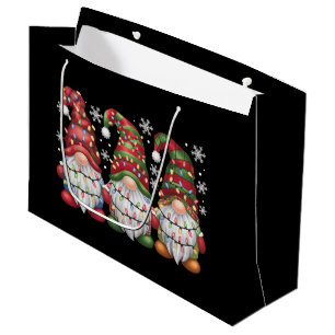 Grand Sac Cadeau Trois Gnomes Carreaux Buffle Rouge Noël