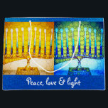 Grand Sac Cadeau Yellow Blue Peace Love Light Hanoukka Menorahs<br><div class="desc">"Paix, amour et lumière." Un gros plan d'art, photo illustration de menorahs jaunes et bleus aux couleurs vives vous aide à ouvrir les vacances d'Hanoukka. Sentez la chaleur et la joie de la saison des Fêtes chaque fois que vous utilisez ce sac cadeau de grande taille sur mesure mignon et...</div>