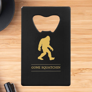 Grand Squatchin allé par pied drôle Sasquatch