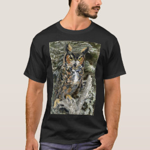 Grand T-shirt foncé de base de hibou à cornes
