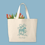 Grand Tote Bag Cheval de Dala suédois personnalisé<br><div class="desc">Un joli Dala Horse suédois traditionnel en vert turquoise et blanc avec typographie script. Modifiez le nom pour personnaliser. Art original de Nic Squirrell.</div>