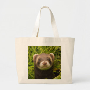 Grand Tote Bag Ferret Brown dans l'herbe