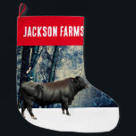 Grande Chaussette De Noël Black Angus Bull Winter<br><div class="desc">Un taureau Angus se dresse dans un paysage pittoresque et enneigé.</div>