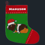 Grande Chaussette De Noël Chien de Guinée à Santa Hat Personnalisé<br><div class="desc">Ce mignon cobaye est prêt pour Noël avec son chapeau de Père Noël et son foulard festif. Ce bas est prêt à être personnalisé avec un nom en haut en caractères blancs gras.</div>