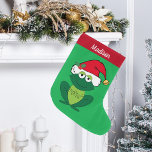 Grande Chaussette De Noël Cute Grenouille Enfants Personnalisés<br><div class="desc">Cette belle grenouille ensemencée de Noël présente une jolie froggie verte portant un chapeau de Père Noël rouge. Cet adorable bas de Noël personnalisé pour enfants est décoré d'un bel arrière - plan de vacances vert. Personnalisez avec votre propre texte en bas pour un cadeau élégant.</div>