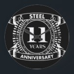 Grande Horloge Ronde 11E anniversaire du mariage acier<br><div class="desc">Votre onzième anniversaire de mariage a le don traditionnel est l'acier. Ce design de style crête est un design romantique pour les couples qui célèbrent 11 ans de mariage. Si vous voulez de l'aide pour customiser ce design s'il vous plaît contactez-moi, leur est un demander ce bouton de designer, juste...</div>