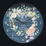 Grande Horloge Ronde 50e anniversaire Floral Blue Rustic String lumière<br><div class="desc">Doté d'une délicate aquarelle fleurie et de jolies lampes à cordes sur un arrière - plan en bois rustique bleu,  cette horloge botanique 50ème anniversaire mariage chic peut être personnalisée avec vos détails spéciaux d'anniversaire doré mis dans une élégante typographie. Conçu par Thisisnotme©</div>