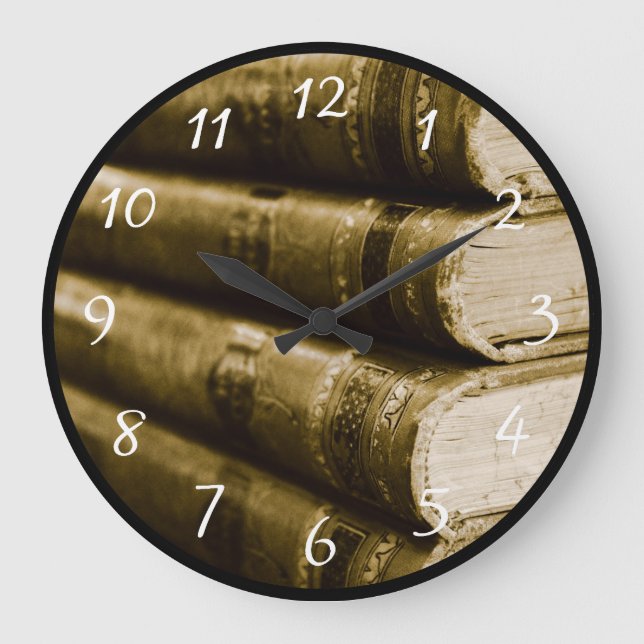 Grande Horloge Ronde A Stack of Old Books (Recto)