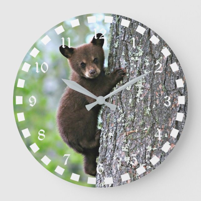 Grande Horloge Ronde Bear Cub Climbing a Tree (Recto)