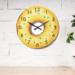 Grande Horloge Ronde Belle Donut jaune<br><div class="desc">Cette mignonne horloge murale amusante est décorée d'une beigne jaune aquarelle avec des arroses. Un cadeau parfait pour les amateurs de beignes ! Aquarelle originale © Michele Davies.</div>