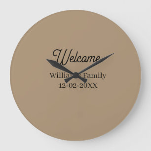 Grande Horloge Ronde Bienvenue à la maison ajout du nom de famille inau